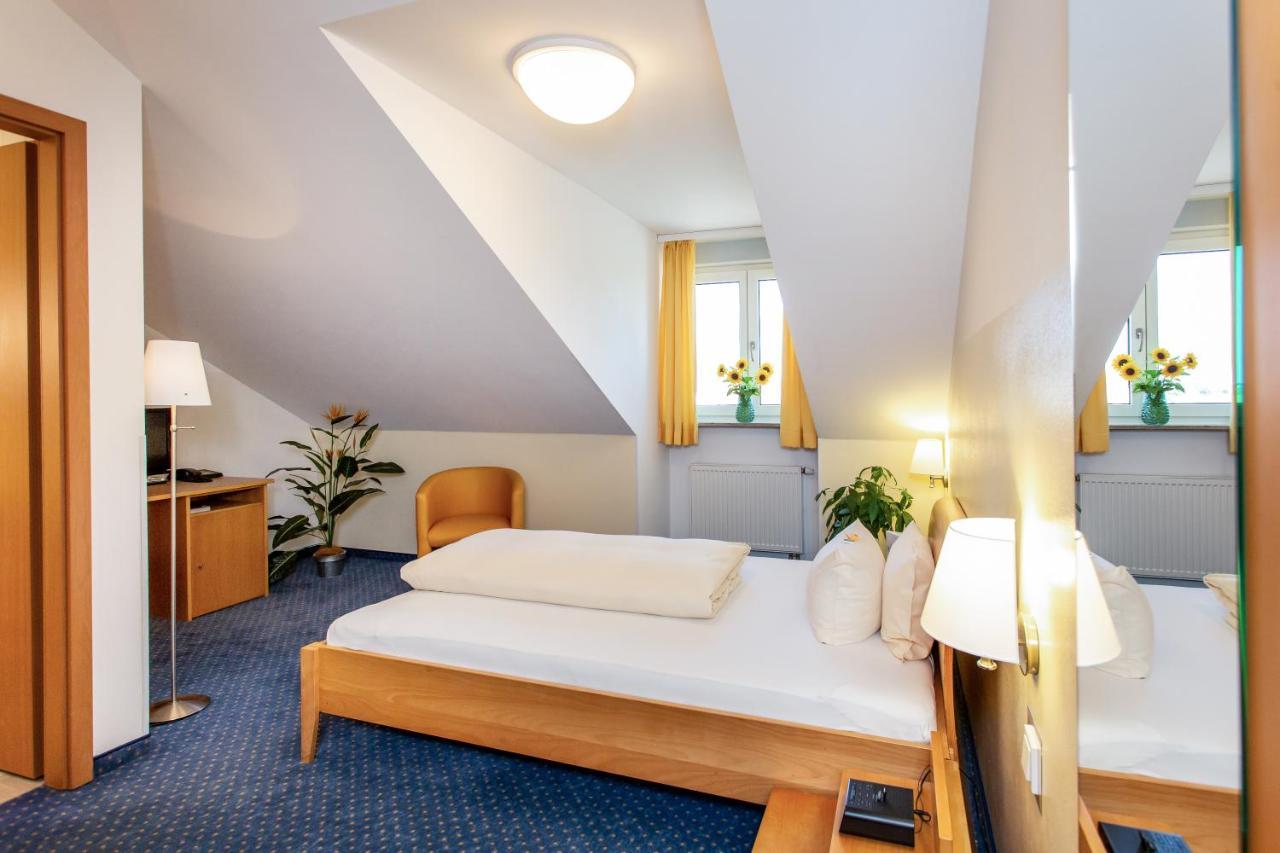 Arcus Hotel Muenchen Messe Feldkirchen  Esterno foto